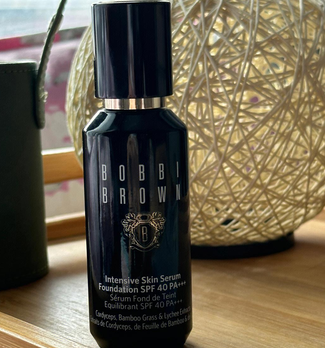 Bobbi Brown芭比波朗虫草粉底液美淘靠谱吗？干皮专属底妆怎么选版本？